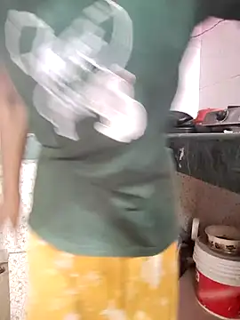 Snapshot of Desi_Bhabi_01 chatting on 8, 11, 2025 Desi Bhabi 01 online show from 8, 11, 2025