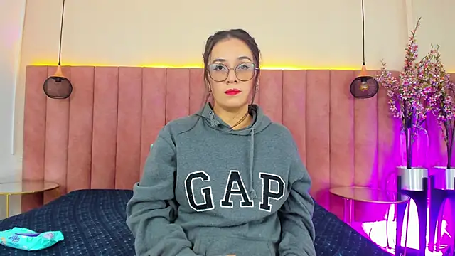 Snapshot of MeliissaAdamss chatting on 19, 9, 2025 MeliissaAdamss online show from 19, 9, 2025