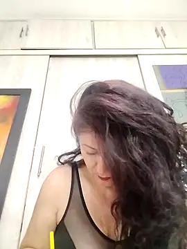 lunadicty online show from 10, 5, 2026