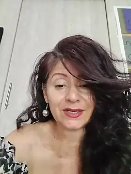 lunadicty online show from 17, 5, 2026