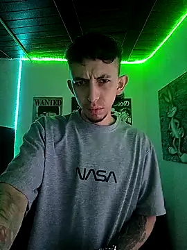 Chris  Jones online show from 11, 4, 2026