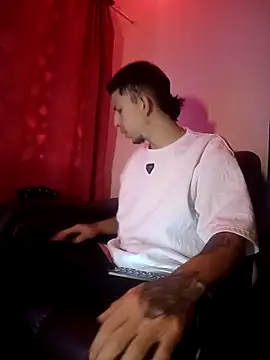 Snapshot of Chris__Jones chatting on 2, 10, 2025 Chris Jones online show from 2, 10, 2025