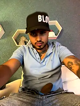 PapiStan online show from 5, 10, 2025