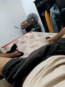 Snapshot of Yeibons chatting on 10, 11, 2025 Yeibons online show from 10, 11, 2025