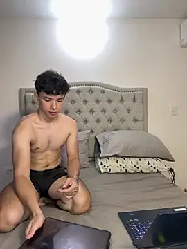 valentinoblush online show from 8, 7, 2026