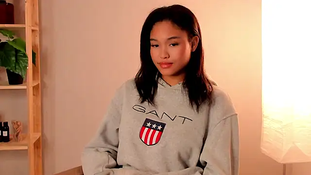 Snapshot of DorisBeste chatting on 20, 3, 2025 DorisBeste online show from 20, 3, 2025