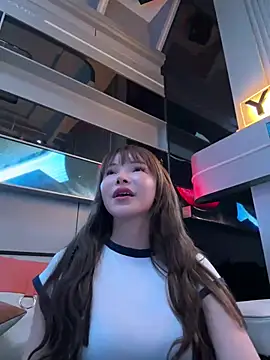 manycoco online show from 21, 3, 2025