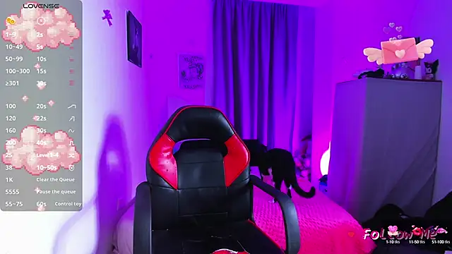 SkylerBennet online show from 3, 10, 2025