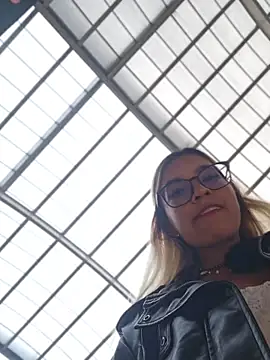 Pretty roxxyy online show from 20, 3, 2026