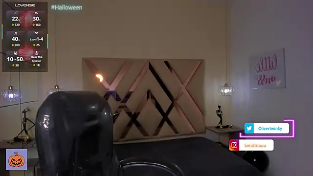 Snapshot of OliverTwinky chatting on 20, 10, 2025 OliverTwinky online show from 20, 10, 2025