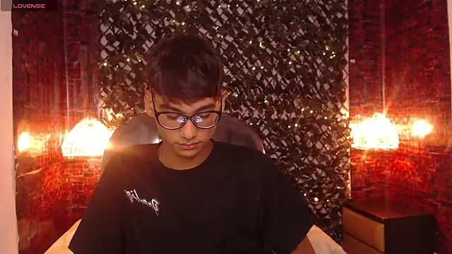 Snapshot of OliverTwinky chatting on 21, 3, 2025 OliverTwinky online show from 21, 3, 2025