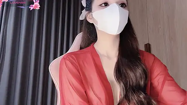 Snapshot of yiyi-chin chatting on 26, 10, 2025 yiyi-chin online show from 26, 10, 2025