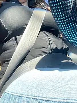 bankruptbabe online show from 28, 9, 2025