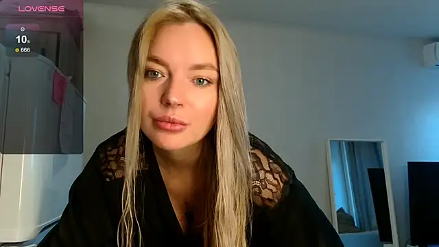 Eva   forever online show from 15, 10, 2025