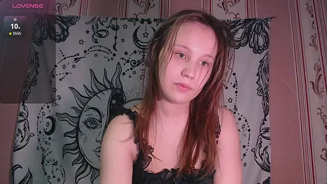 Thighswithspikes online show from 20, 12, 2025