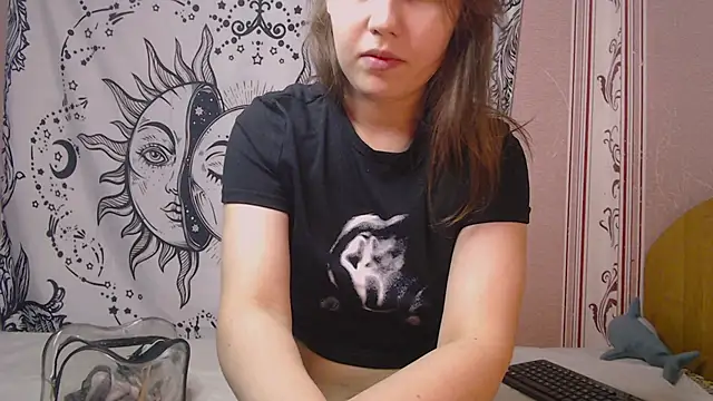 Thighswithspikes online show from 23, 9, 2025