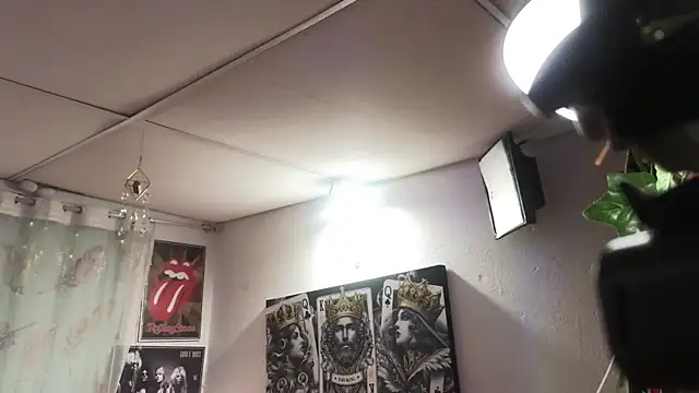 sweet-temptation  online show from 11, 2, 2026