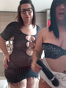 ladyredhot69 online show from 4, 5, 2026