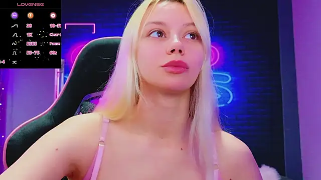 AlessiaCroft online show from 17, 3, 2026