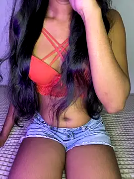 Snapshot of selena_mia chatting on 18, 10, 2025 selena mia online show from 18, 10, 2025