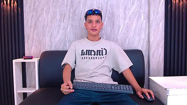 Matt Ruso online show from 22, 9, 2025