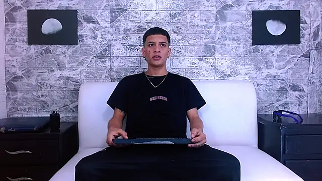 Matt Ruso online show from 18, 10, 2025