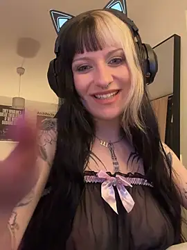 Snapshot of kittlunixx chatting on 24, 3, 2026 kittlunixx online show from 24, 3, 2026