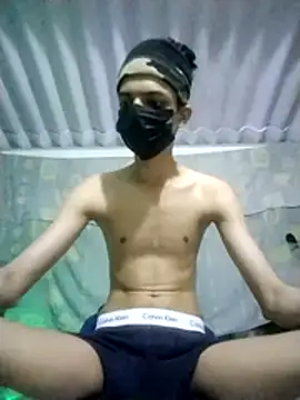 HannanKhan25 online show from 3, 3, 2026