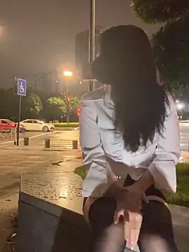 AiBanana online show from 25, 9, 2025