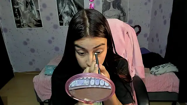 Snapshot of Medussa_katt chatting on 26, 11, 2025 Medussa katt online show from 26, 11, 2025