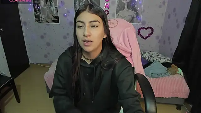 Snapshot of Medussa_katt chatting on 12, 11, 2025 Medussa katt online show from 12, 11, 2025