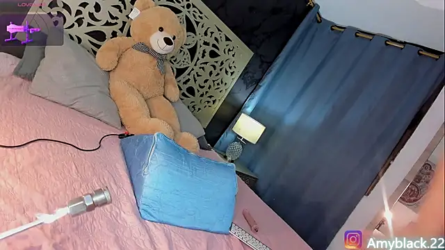 Amyblack   online show from 30, 10, 2025