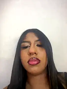 Emmily Vargas online show from 26, 9, 2025