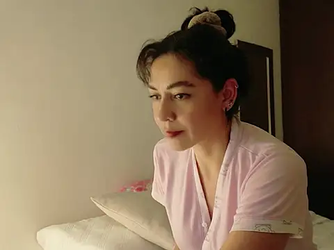 Alicia Montess online show from 14, 1, 2026