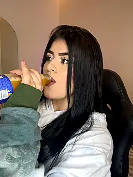 Kariina  69 online show from 6, 10, 2025