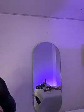 Kariina  69 online show from 10, 4, 2026