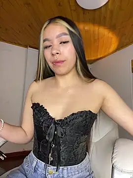 Snapshot of Cristina_pinkk chatting on 10, 9, 2025 Cristina pinkk online show from 10, 9, 2025