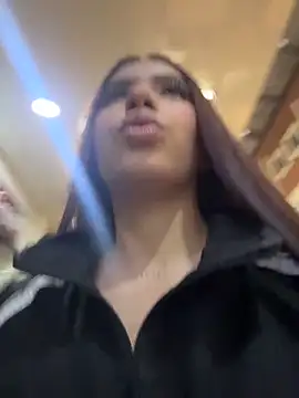 Cristina pinkk online show from 16, 4, 2026