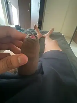 hotslimguy online show from 21, 3, 2025