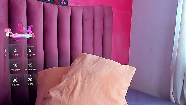 mialeia01 online show from 22, 12, 2025