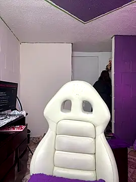 Baby  Otaku online show from 26, 9, 2025