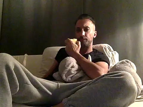 who am i x404 online show from 14, 10, 2025