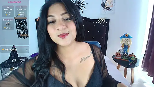 Ariana F W online show from 30, 10, 2025