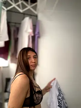 Mia  Gray online show from 11, 9, 2025