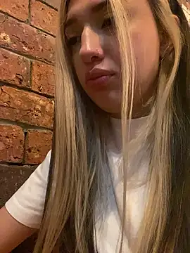 Mia  Gray online show from 23, 3, 2025