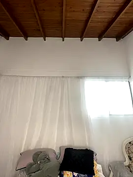 Mia  Gray online show from 13, 11, 2025