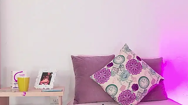 caro hill online show from 13, 1, 2026