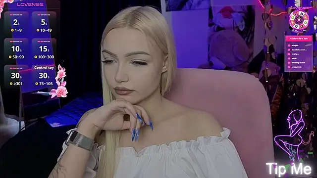 LinaLirian online show from 25, 5, 2026