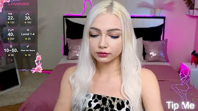 LinaLirian online show from 24, 9, 2025