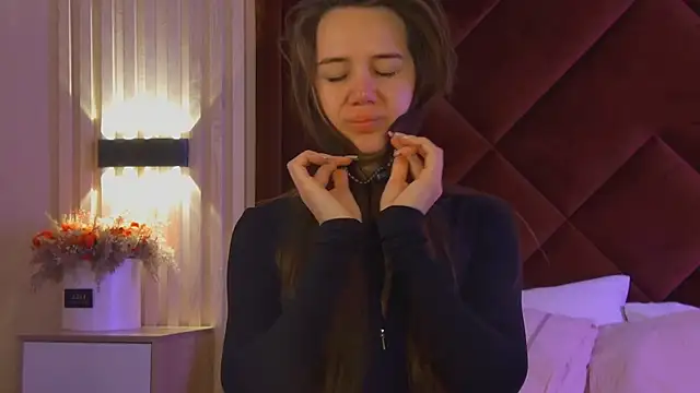 StacyHarland online show from 21, 11, 2025